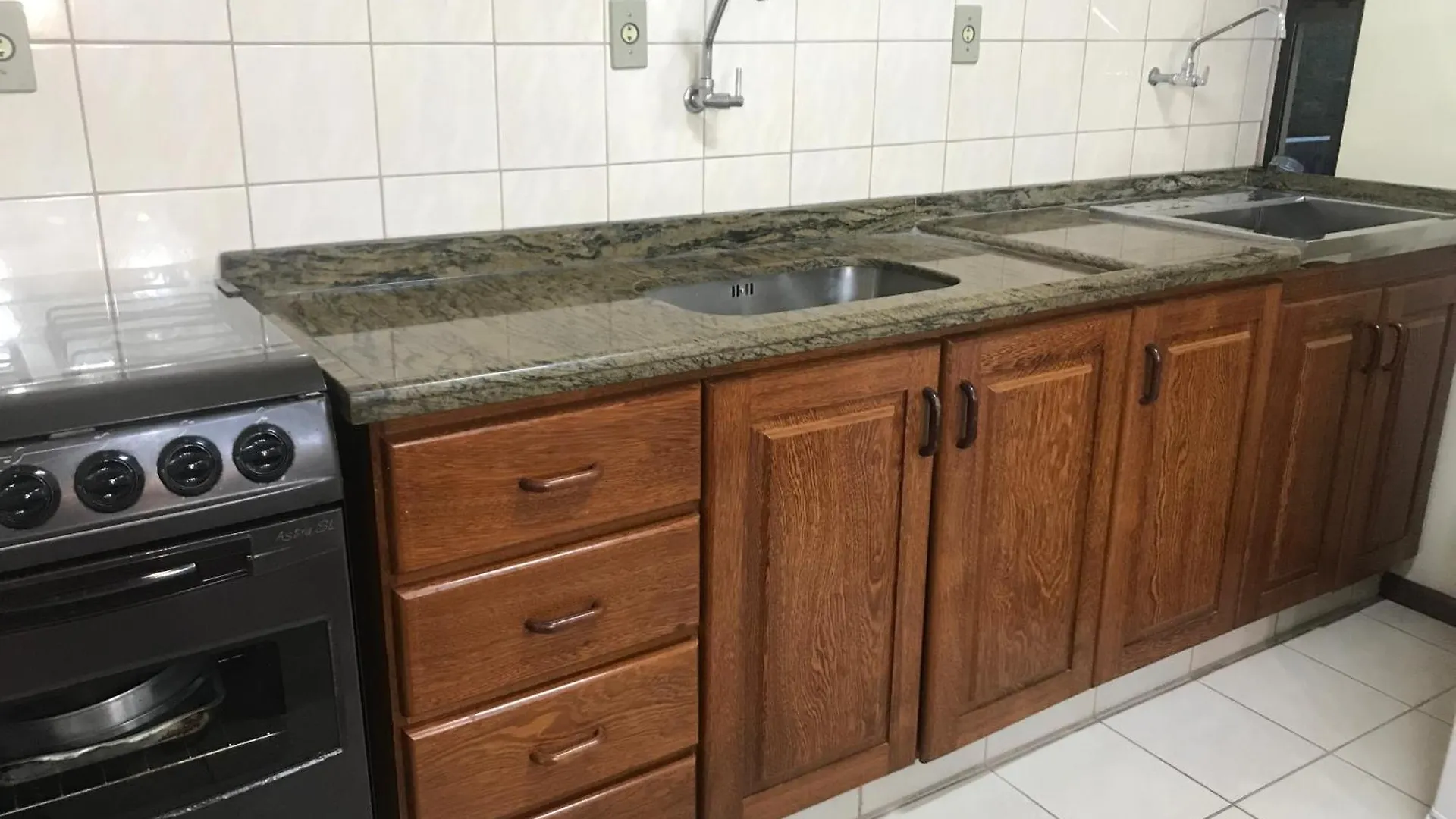 Regina Del Mare Residence Apartamentos completos para até 05 pessoas a 50 metros da praia Florianópolis 0*,  Brasil