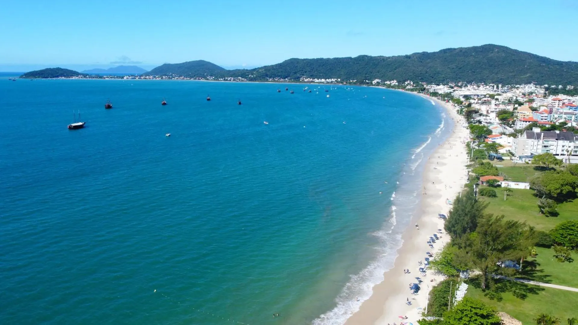 Regina Del Mare Residence Apartamentos completos para até 05 pessoas a 50 metros da praia Florianópolis Pensión