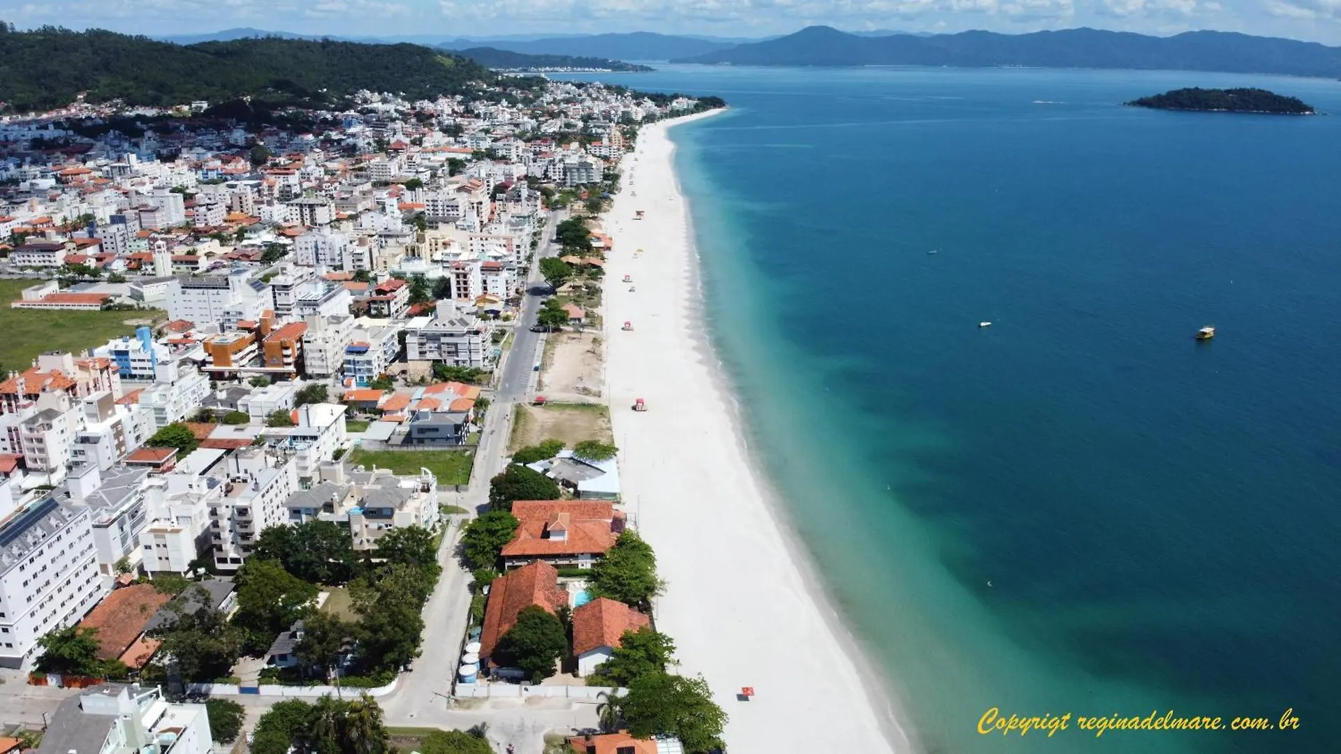 Regina Del Mare Residence Apartamentos completos para até 05 pessoas a 50 metros da praia Florianópolis Pensión